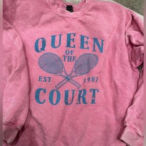 Boutique queen of the courts crew neck sweatshirt